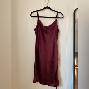 Junior maroon medium silk dress forever 21